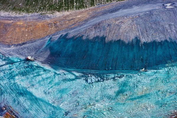 Grasbepflanzung auf einem Kohleabbaugebiet in West Virginia, USA